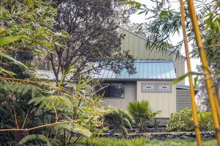 Hale Ho'Okipa Villa Volcano Exterior photo